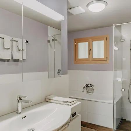 شقة Giferblick Appartement-fewo- Dusche Und Bad- Wc 6-bettwohnung By Interhome