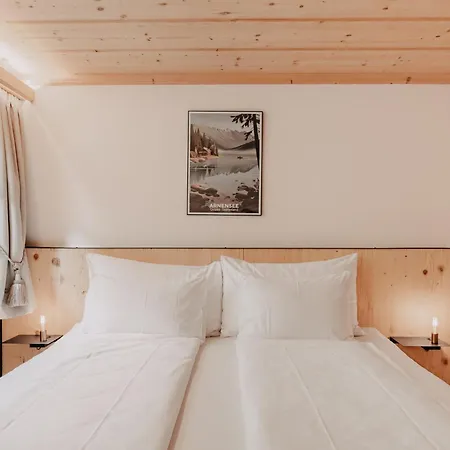 Giferblick Appartement-fewo- Dusche Und Bad- Wc 6-bettwohnung By Interhome